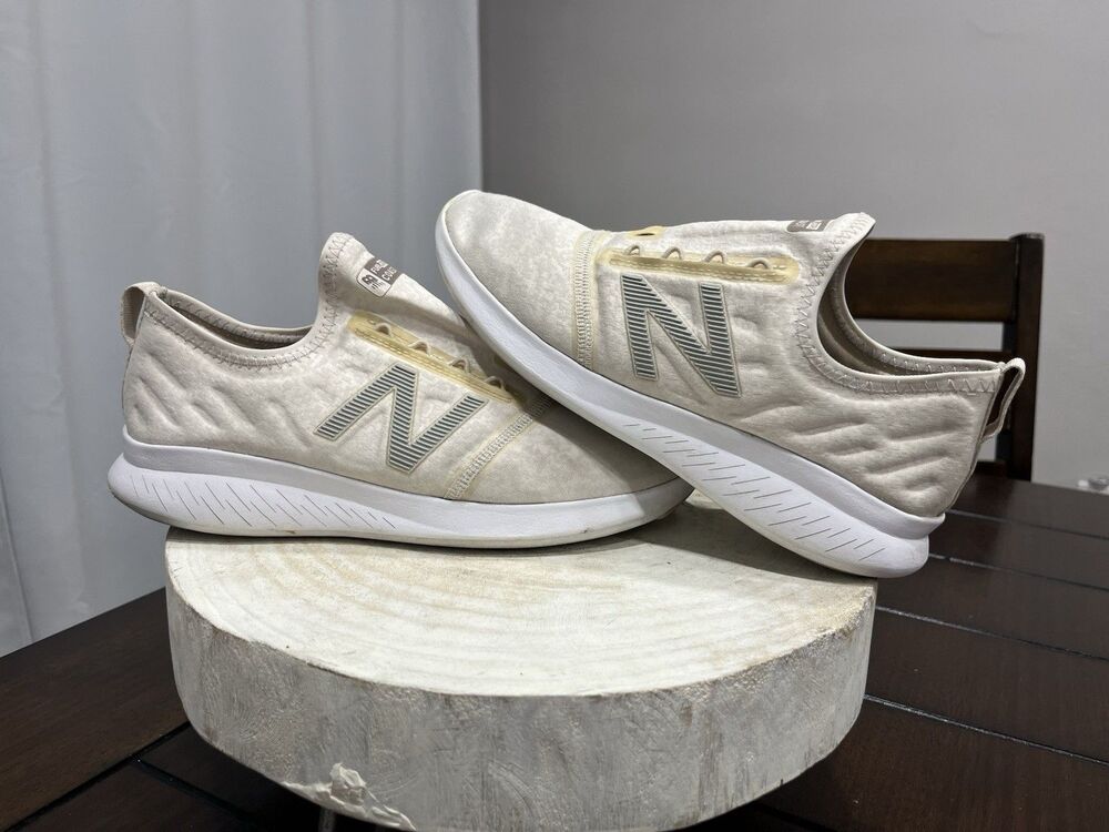 New Balance FuelCore Coast v4 Women's Sneakers Moonbeam White Size 8 Wcstlrm4